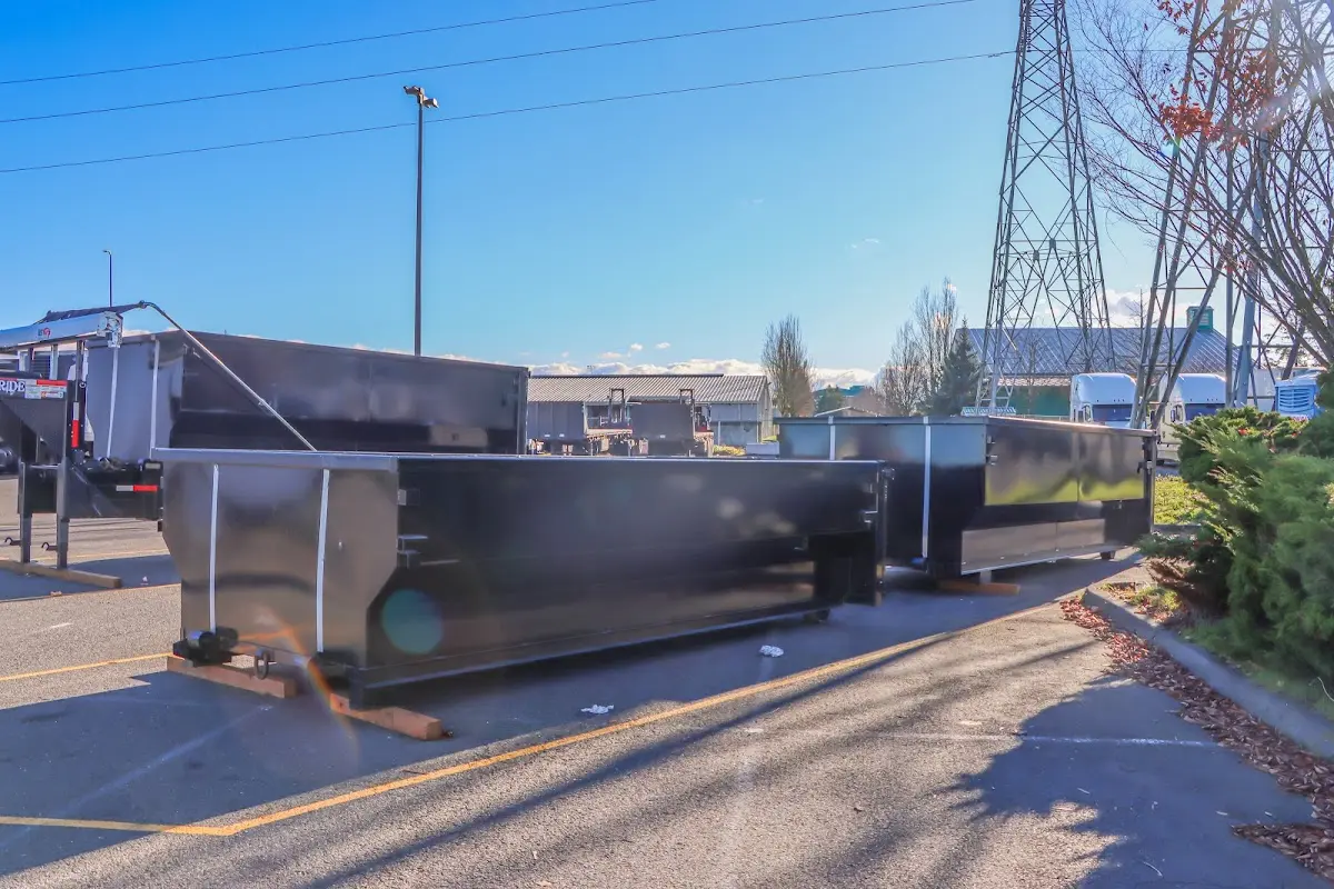 Professional dumpster rental and junk removal service in Fruitport